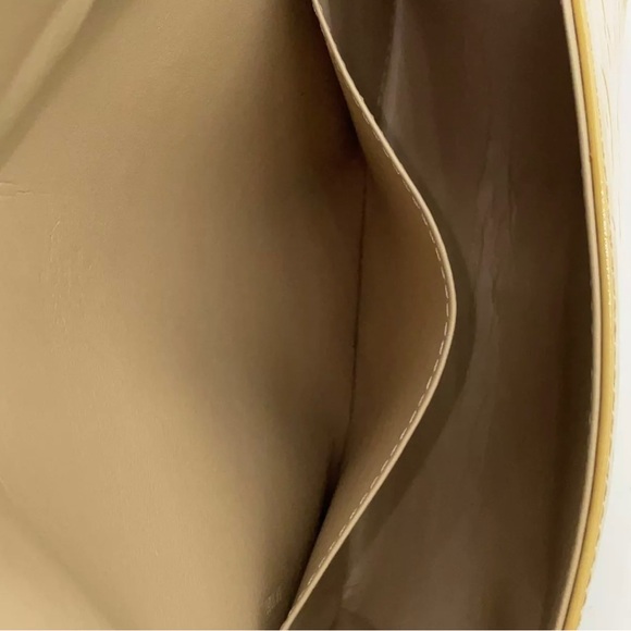 Louis Vuitton Vernis Yellow Thompson Stree - Picture 8 of 10